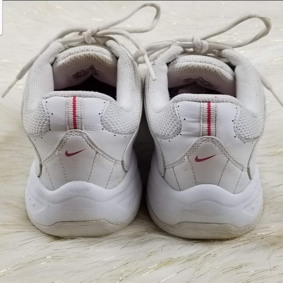 nike xdr tennis shoes